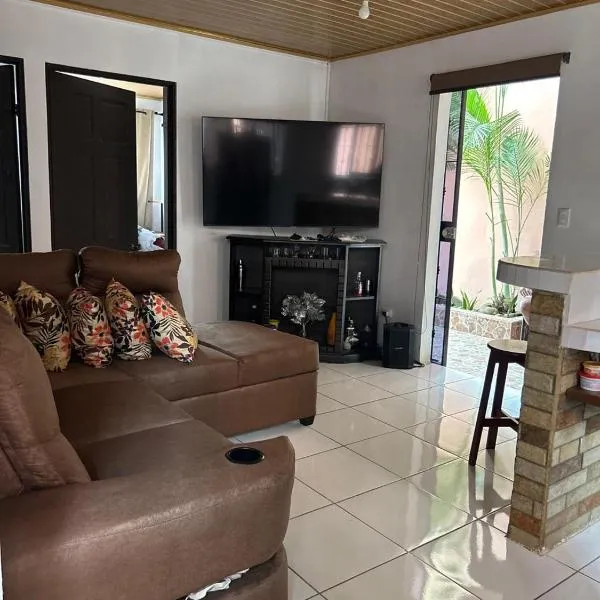 Apartamento Caribe Rosa, hotel em Puerto Limón