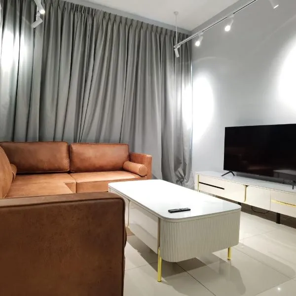 Comfy Luxury 5 Star bed & sofa 3R2B 2carpark WiFi, hotel in Petaling Jaya