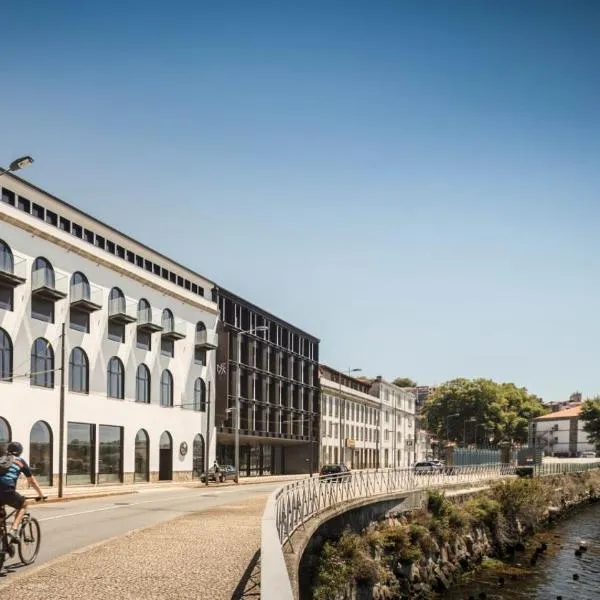 NEYA Porto Hotel、ポルトのホテル