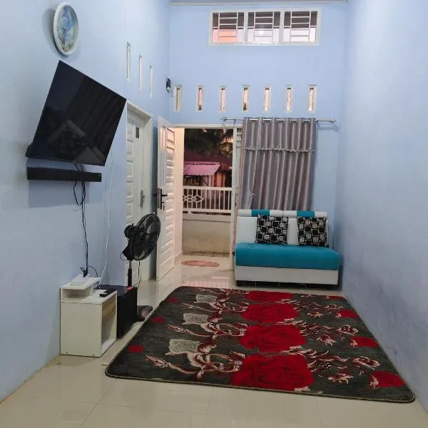 HOMESTAY PANDAN โรงแรมในHalangan