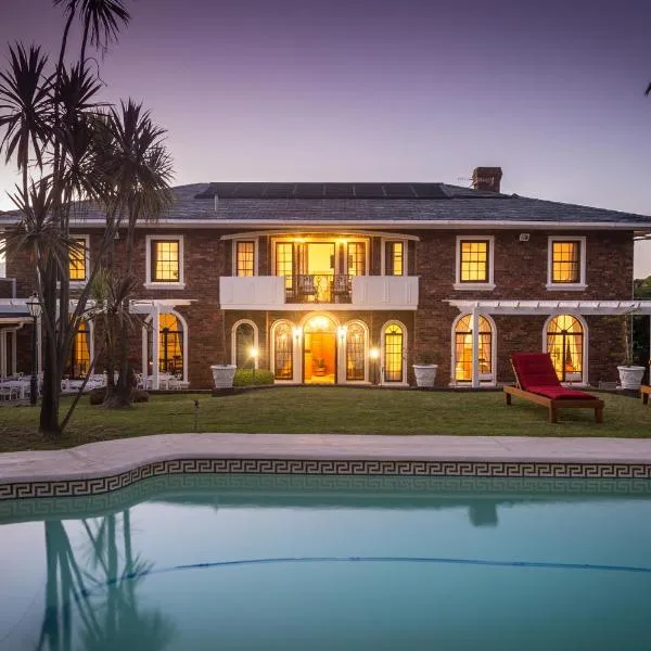Boutique Villa Guesthouse, hotel in Somerset West