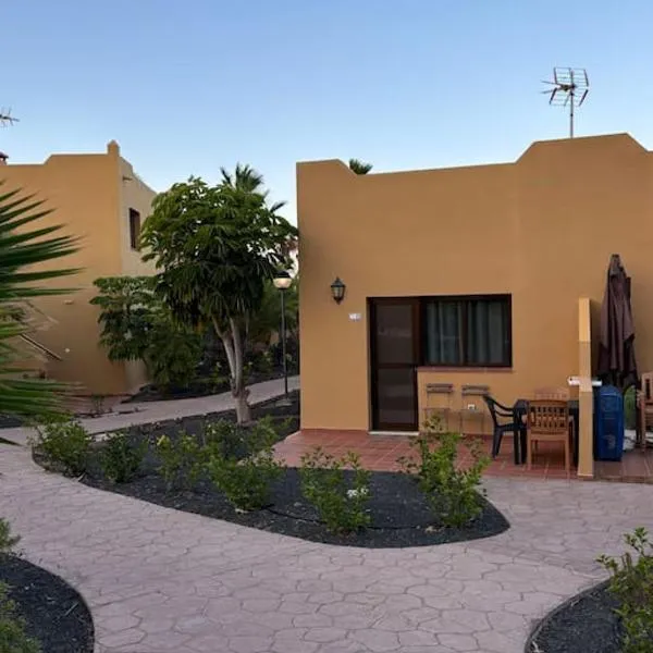 Marea Bungalow, hotel in Corralejo