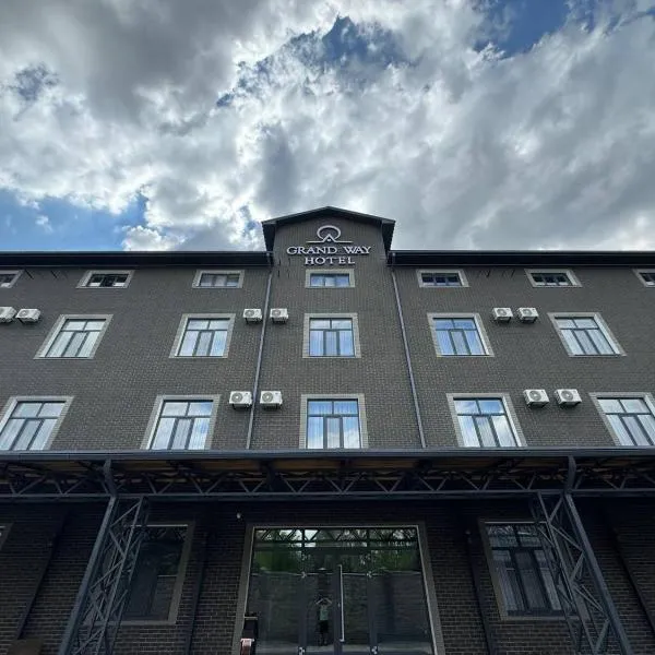 Grand Way Hotel, hotel v destinaci Taraz