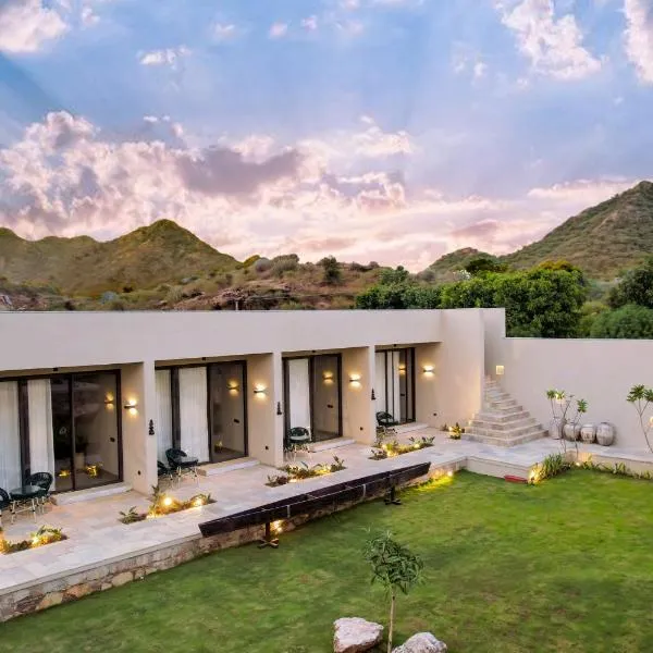 SaffronStays Villa Rohi, hotel in Udaipur
