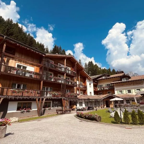 Hotel Valacia, hotel a Pozza di Fassa