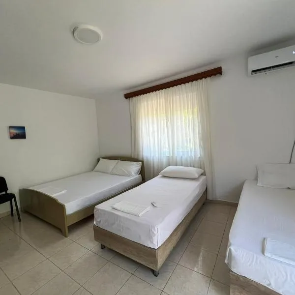 Gjosasi House, hotel in Lukovë