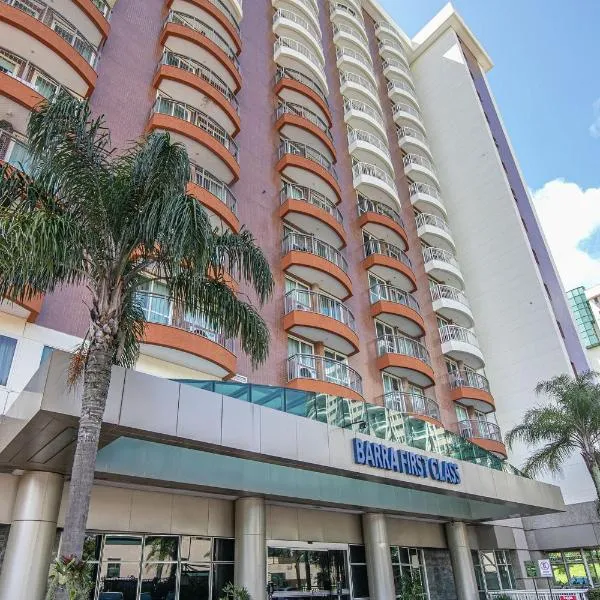 Flat Barra First, hotel no Rio de Janeiro