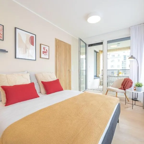 Bright 2BR - 5th floor, Balcony, Free Parking by Gravity Prague, hotel en Praga