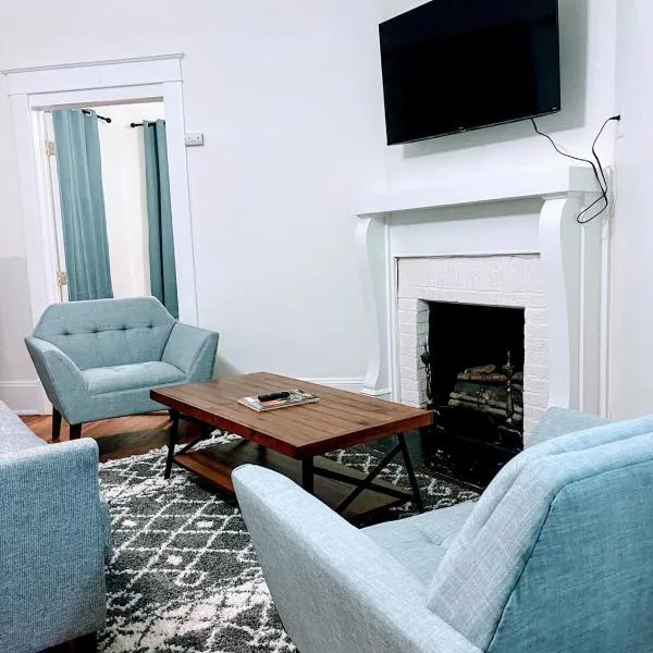 Walk To Duke Campus! 3 Bedroom In Trinity Park!, Hotel in Durham