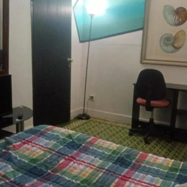 MEDUSA'S HOSTEL, hotel ad Aguadilla