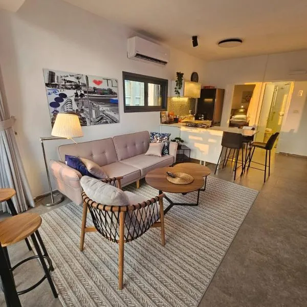 Hayarkon Superior Suite TLV Beach, hotel in Tel Aviv