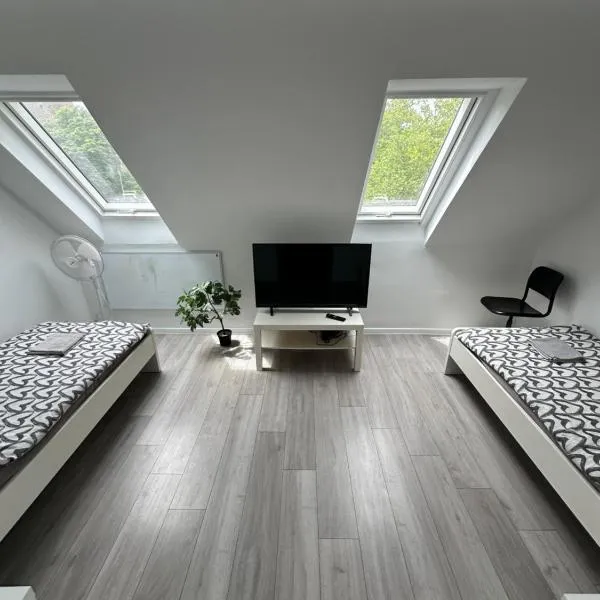 Zentral gelegenes Apartment am Bunter Garten MG09, hotell sihtkohas Mönchengladbach