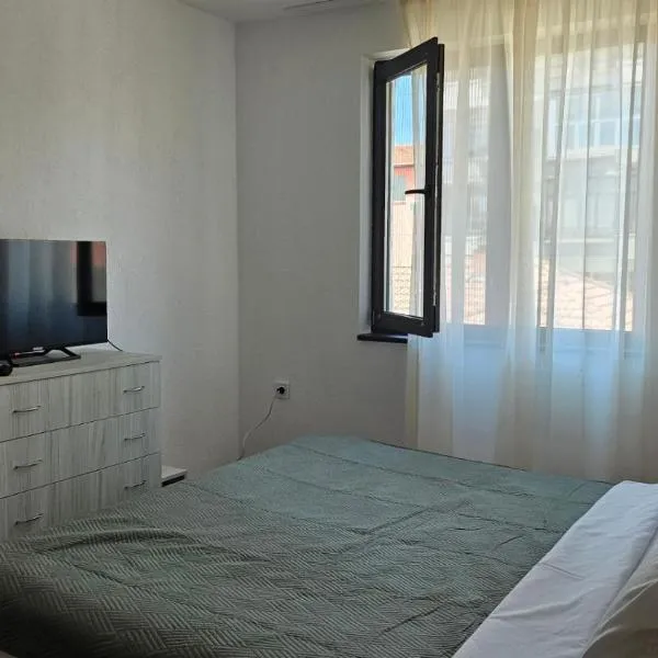 Guest room 69 Zdrave, ξενοδοχείο στο Καζανλούκ