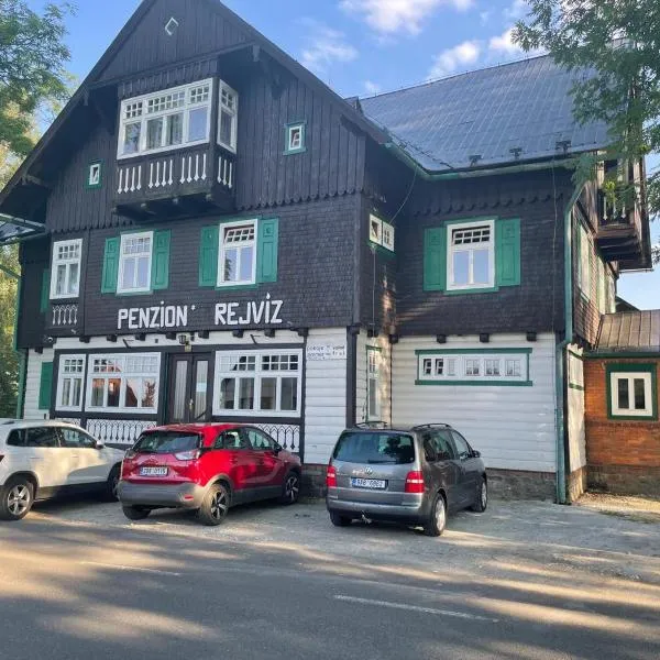 Penzion Rejviz, отель в городе Рейвиз