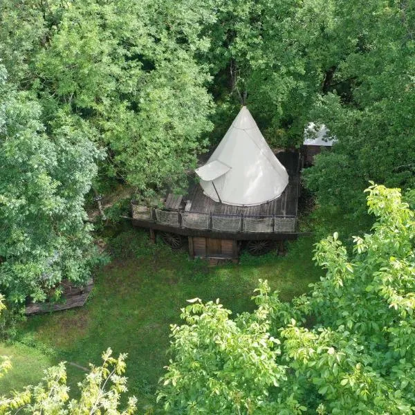 Le tipi à Marie, déconnectez- vous !!!, hotel i Cambounès