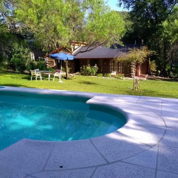 Cabaña La Cotita、Villa Los Aromosのホテル