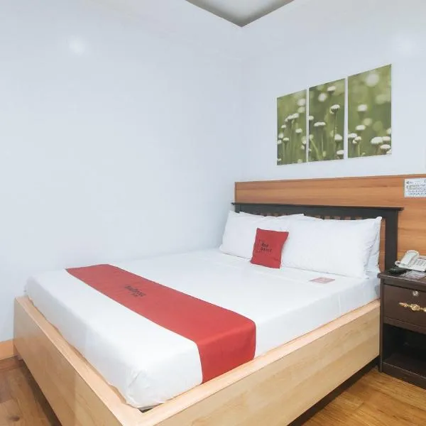 RedDoorz at Nick Hotel Isabela, hotel u gradu Alicia