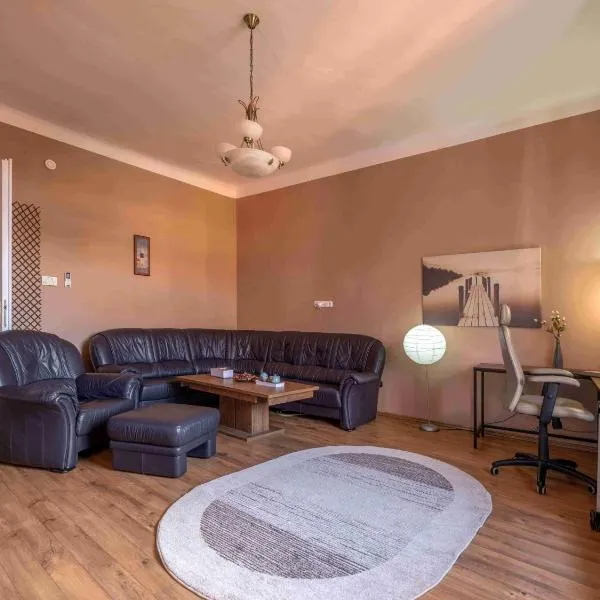 부다페스트에 위치한 호텔 Pinnacle Apartment with balcony