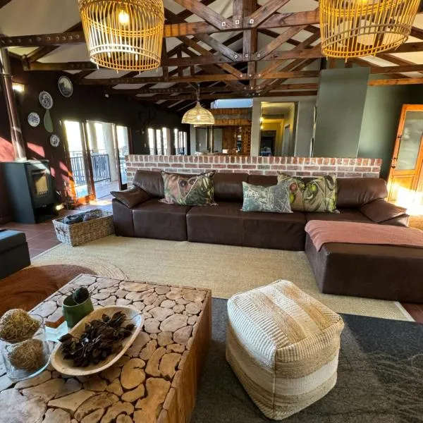 Megumi - Vaal Riverside Retreat - Loadshedding Friendly, hotel sa Parys