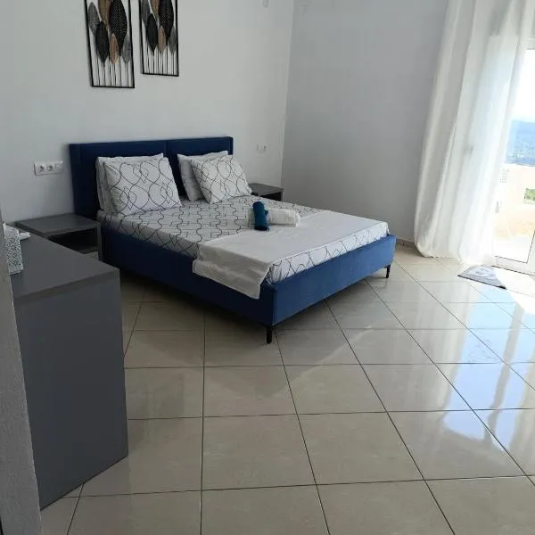 NIKOLARI RESORTs, khách sạn ở Himare