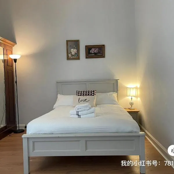 Welcoming&homely apartment near city central, hotel v destinaci Edinburgh