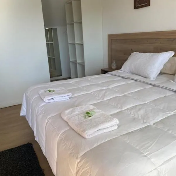 Casa Parral Hostal, hotel u gradu Kazablanka