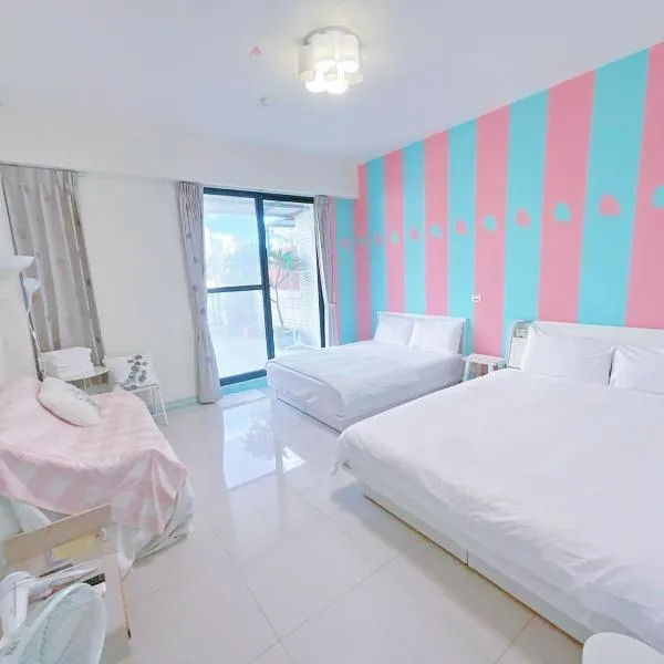 SUIIAN inn 隨緣民宿 國旅卡 特大床, hotel v destinaci Hengchun Old Town