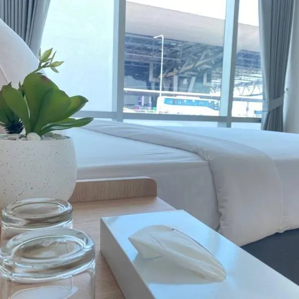 Prime Sleep by Miracle - Booked on Hourly Basis, hotel in Ban Khlong Nong Kha