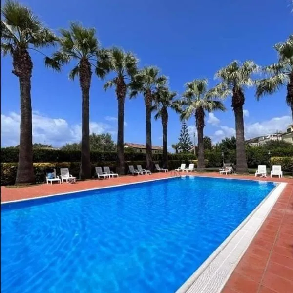 Villa Laura Residence Hotel Apartments & Studios, hôtel à Ascea