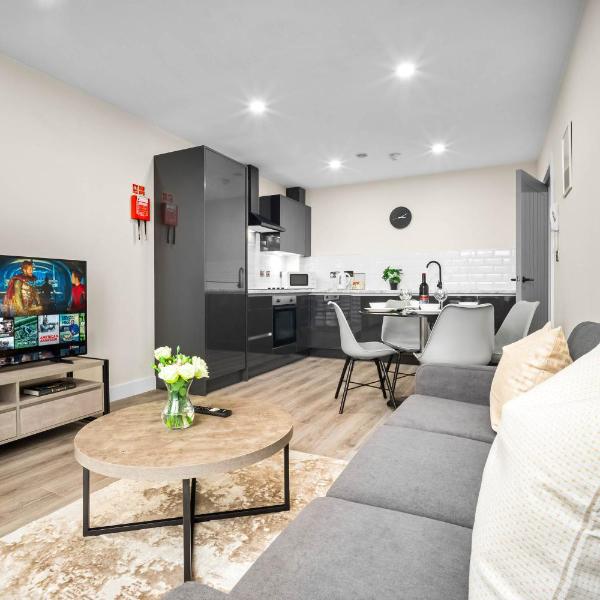 Stylish Apartment - Two Bedroom - City Centre - JQ 7AH, Бирмингем