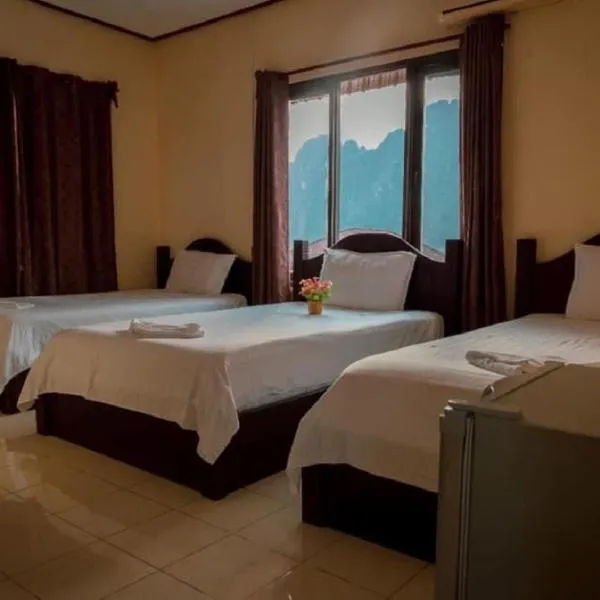 DokPhut Guesthouse, hotel v destinaci Vang Vieng