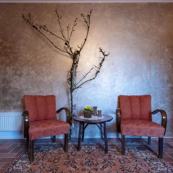 Bungalow mit Charme, hotel v destinaci Haid