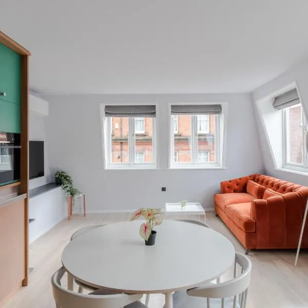 Casa Emilio - Soho - by Frankie Says, hotel i London