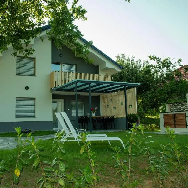 Mala Vila Kolpa，位于Griblje的酒店