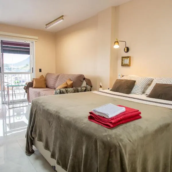 Shopping Piratas, vista para o mar, estacionamento, hotel in Angra dos Reis