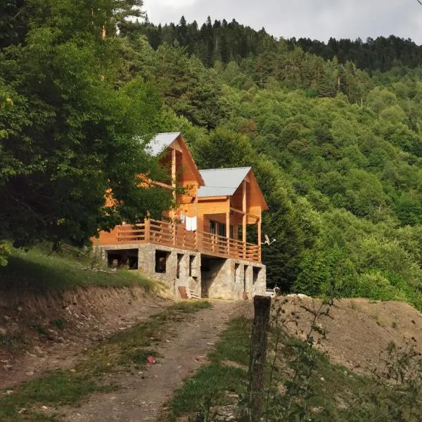 Heshkili Cottages, hotel en Mestia