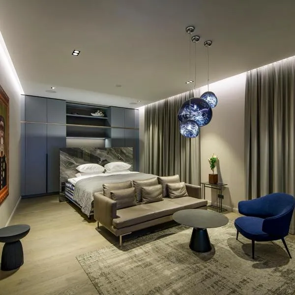 Luxury Smart Home Apartment in Vilnius Old Town, Sleep on Hästens, hotell i Vilnius