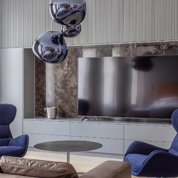 Luxury Smart Home Apartment in Vilnius Old Town, Sleep on Hästens, hôtel à Vilnius