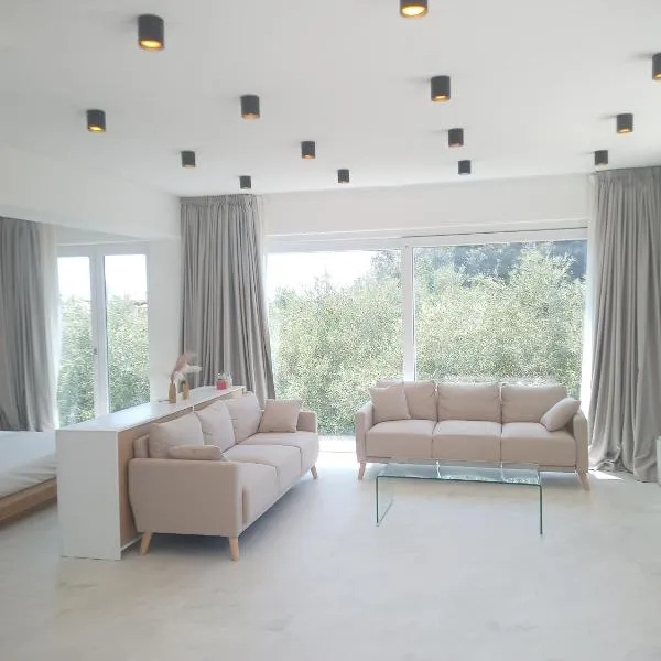 Smart Luxury Suites & Apartments, hotel in Orosei