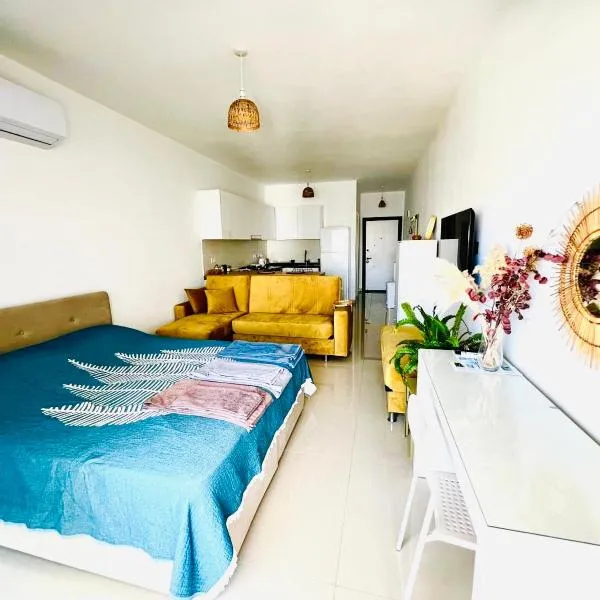 Studio Alev POOLview-CaesarResortSpa(North Cyprus), viešbutis mieste Perivolia tou Trikomou