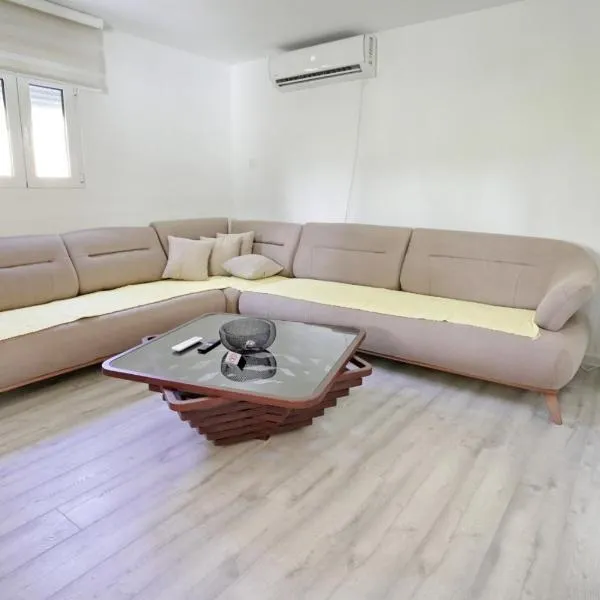 Apartman Skadarsko jezero bay: Vranjina şehrinde bir otel