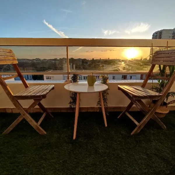 Spacious, Comfortable, Serene, hotel in Saint-Denis