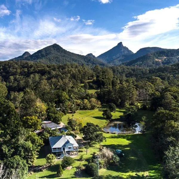 Mavis's Cabins @ Mt Warning, hotel in Uki