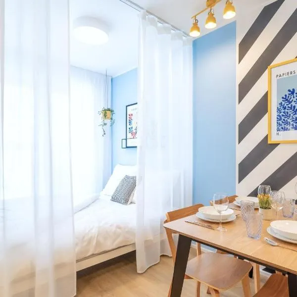 Yellow Apartment - Balcony, Free Parking, by Gravity Prague, hotel v Praze