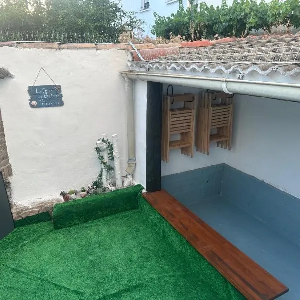 Casa Ulloa con JARDÍN, хотел в Логроньо