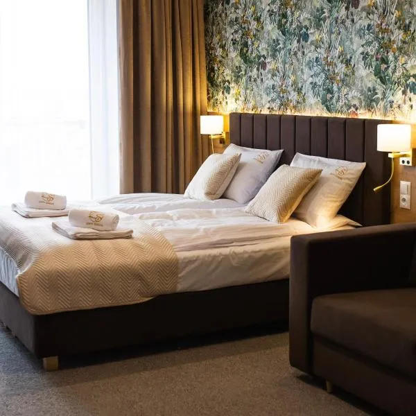 Złoty Szałas, Hotel in Zarzecze