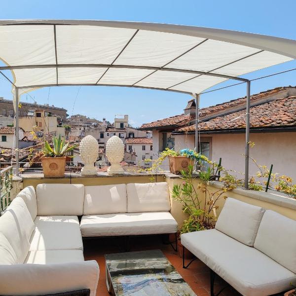 Borgo San Jacopo Penthouse by 360Rentals
