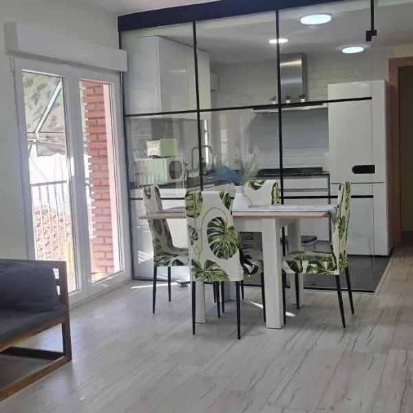 BREZO Apartamentos turisticos, Hotel in Guadalajara