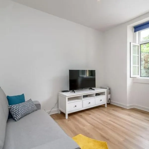 GuestReady - Cosy flat Santos-o-Velho: Lizbon'da bir otel