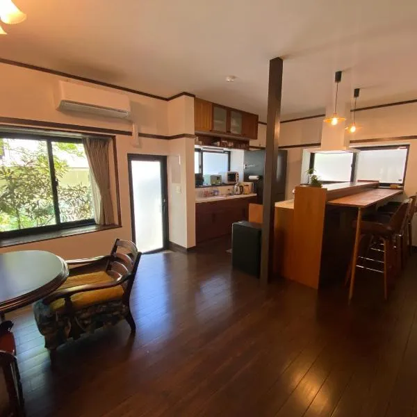 高野山 こころの寺子屋リトリートハウス -Koyasan Retreat House IKKOSHO, hotel v destinaci Kojasan